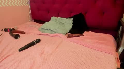 Snapshot of rubystarxxx chatting on 7, 11, 2025 Ruby online show from 7, 11, 2025