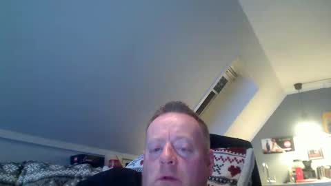 Snapshot of runepetter chatting on 2, 2, 2025 bignorwegian online show from 2, 2, 2025