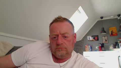 Snapshot of runepetter chatting on 13, 9, 2025 bignorwegian online show from 13, 9, 2025