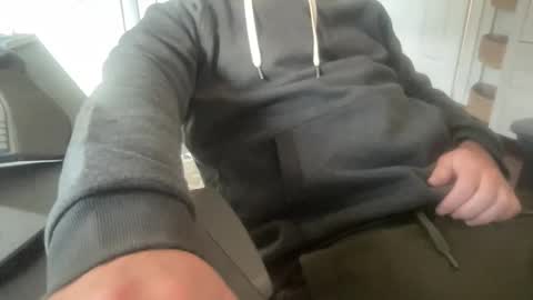 Snapshot of rungriff2323 chatting on 2, 11, 2025 rungriff2323 online show from 2, 11, 2025