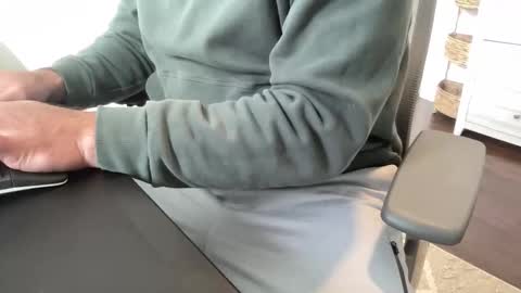 Snapshot of rungriff2323 chatting on 10, 11, 2025 rungriff2323 online show from 10, 11, 2025