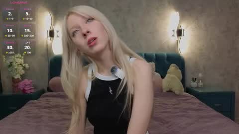 Snapshot of rush_of_feelings chatting on 19, 11, 2025 My name is a capital of great britan online show from 19, 11, 2025