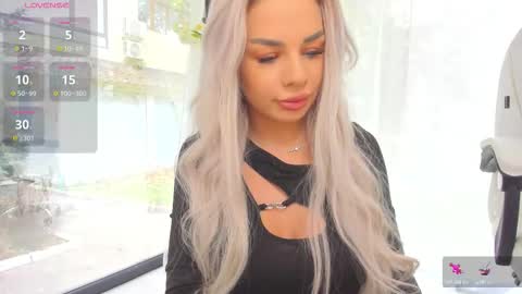 Snapshot of russian_ava chatting on 27, 10, 2025 Ava online show from 27, 10, 2025