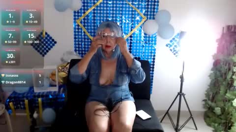 ruth_blue21 online show from 4, 10, 2025