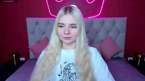 ruthbryant online show from 8, 11, 2025