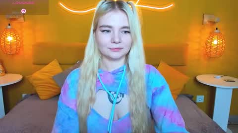 ruthbryant online show from 22, 11, 2025