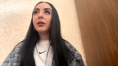 Snapshot of ruthmarron chatting on 6, 11, 2025 Cindy online show from 6, 11, 2025