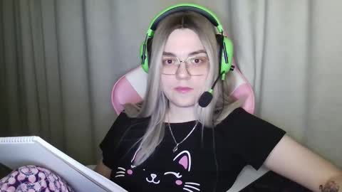 Tanyushka online show from 4, 2, 2026