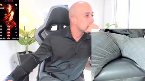 Snapshot of ryan_master_ chatting on 2, 1, 2025 ryan_master_ online show from 2, 1, 2025