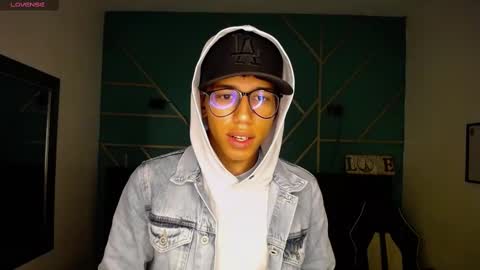 RyanPricee online show from 18, 12, 2024