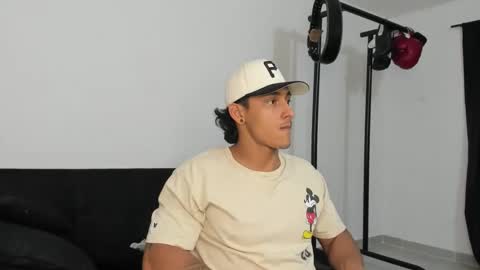 ryanwhite3 online show from 6, 11, 2025