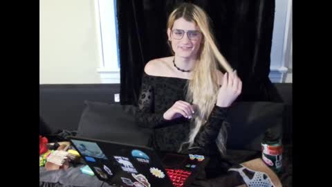 Ryn Michele online show from 18, 12, 2024
