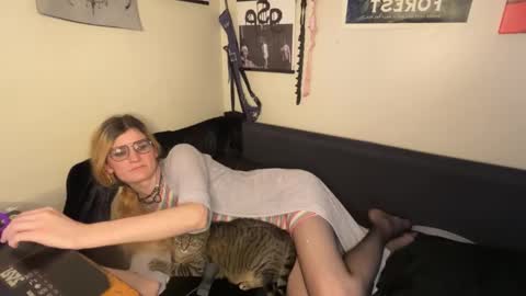 Ryn Michele online show from 24, 2, 2025