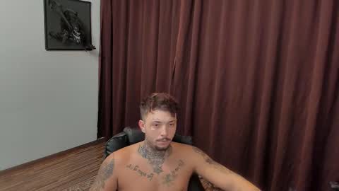 Snapshot of s1nmaster chatting on 25, 10, 2025 s1nmaster online show from 25, 10, 2025