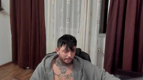 Snapshot of s1nmaster chatting on 2, 12, 2025 s1nmaster online show from 2, 12, 2025