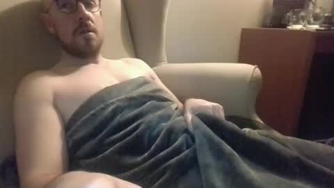 Snapshot of s_i_q chatting on 15, 12, 2025 s_i_q online show from 15, 12, 2025