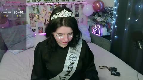 Snapshot of s_katekisa_ss chatting on 7, 12, 2024 Kate online show from 7, 12, 2024