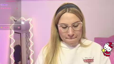 saaya_tay online show from 19, 12, 2025