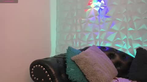 Snapshot of sabinadeluxe_cg chatting on 13, 11, 2025 sabinadeluxe_cg online show from 13, 11, 2025