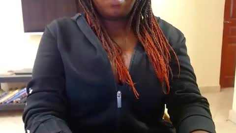 Snapshot of sabrinaaaa1234 chatting on 28, 10, 2025 aaa1234 online show from 28, 10, 2025