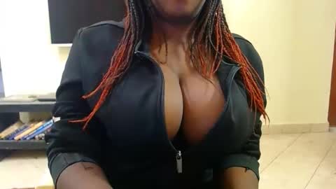 Snapshot of sabrinaaaa1234 chatting on 2, 11, 2025 aaa1234 online show from 2, 11, 2025