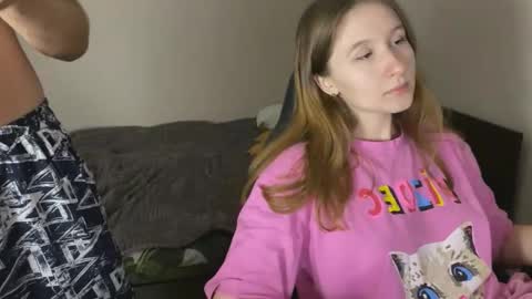 Snapshot of sabrinaanddaniel chatting on 13, 11, 2025 SabrinaDaniel online show from 13, 11, 2025