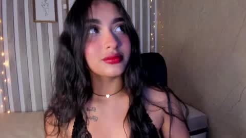 mariana  online show from 11, 2, 2025