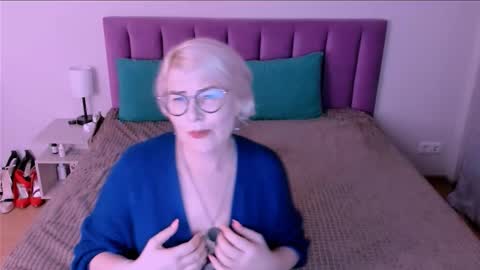 Sabrina MacMarren online show from 23, 9, 2025