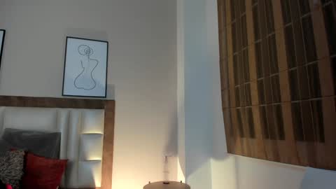 Sabrina Warren online show from 28, 1, 2025