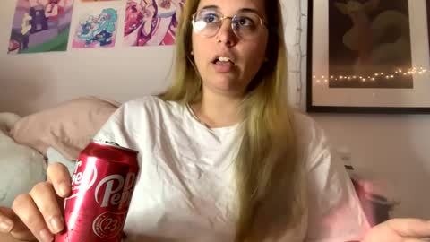 Snapshot of sadgirlsocial chatting on 11, 11, 2025 sweet angel baby online show from 11, 11, 2025