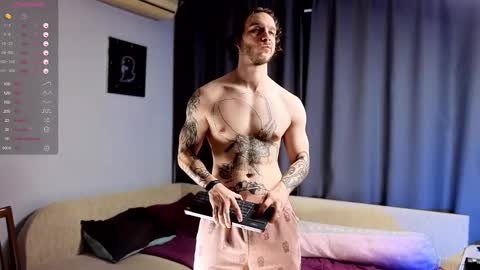 Adam online show from 19, 11, 2025