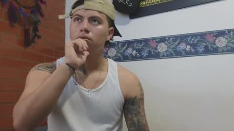 Snapshot of sahara_n_thiago chatting on 16, 3, 2026 Sahara y Thiago online show from 16, 3, 2026