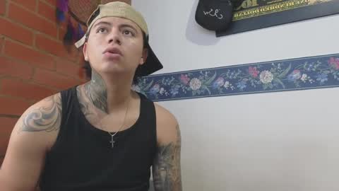 Snapshot of sahara_n_thiago chatting on 3, 4, 2026 Sahara y Thiago online show from 3, 4, 2026