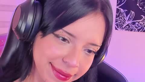 saharayumm online show from 4, 11, 2025