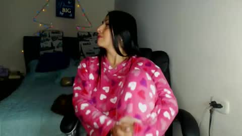 Karina online show from 31, 12, 2024