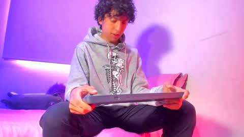 saint_dark online show from 9, 1, 2026