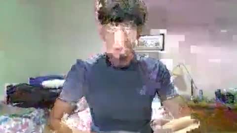 Snapshot of saint_nott chatting on 4, 12, 2025 saint_nott online show from 4, 12, 2025