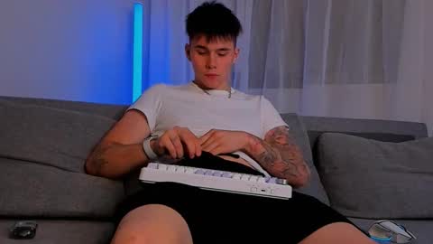 Snapshot of sairyeks chatting on 11, 9, 2025 Roby online show from 11, 9, 2025