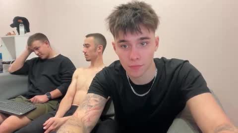 Snapshot of sairyeks chatting on 26, 9, 2025 Roby online show from 26, 9, 2025