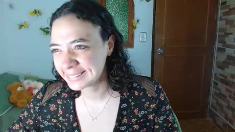 crisma online show from 5, 10, 2025