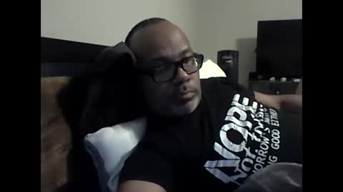 Snapshot of sakanutz chatting on 8, 4, 2026 cumgetit online show from 8, 4, 2026