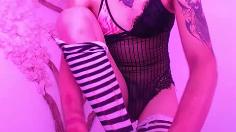 Snapshot of sakura__love_ chatting on 14, 10, 2025 Hikari online show from 14, 10, 2025