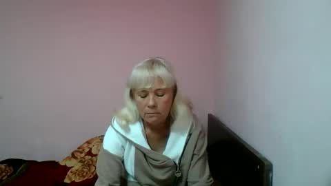 sakura_blonde online show from 24, 9, 2025