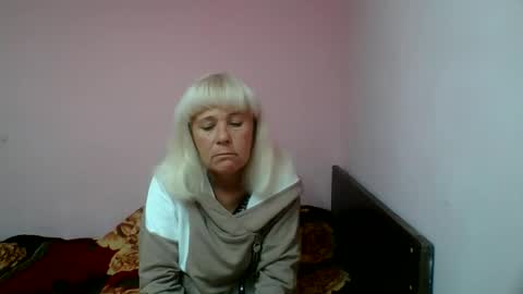 sakura_blonde online show from 25, 9, 2025