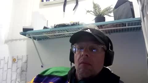 Snapshot of salis1981 chatting on 2, 3, 2025 salis1981 online show from 2, 3, 2025