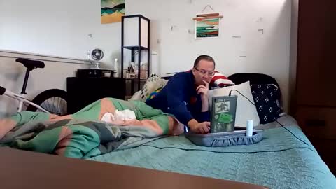 Snapshot of salis1981 chatting on 1, 12, 2025 salis1981 online show from 1, 12, 2025