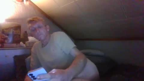 Snapshot of salmo6 chatting on 6, 11, 2025 salmo6 online show from 6, 11, 2025