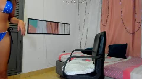 Snapshot of salome_domi chatting on 4, 12, 2024 salome online show from 4, 12, 2024