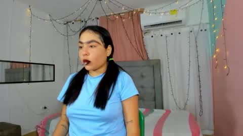 Snapshot of salome_domi chatting on 17, 11, 2025 salome online show from 17, 11, 2025