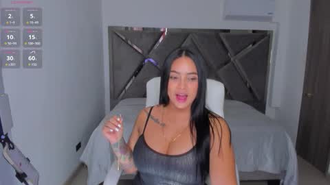 Snapshot of salommecruz01 chatting on 30, 11, 2025 Salomme Cruz online show from 30, 11, 2025